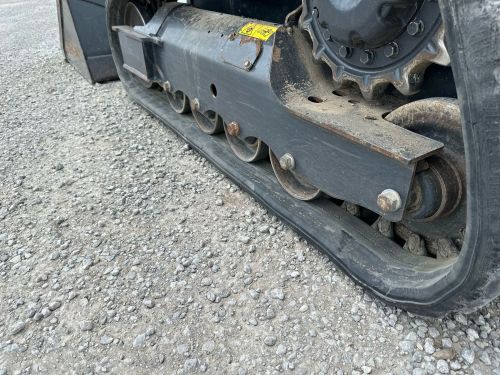 2021-bobcat-t595-skid-steer product